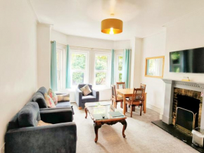 B-New Flat,4 Adults,20 mins to Beach,Netflix,Wifi
